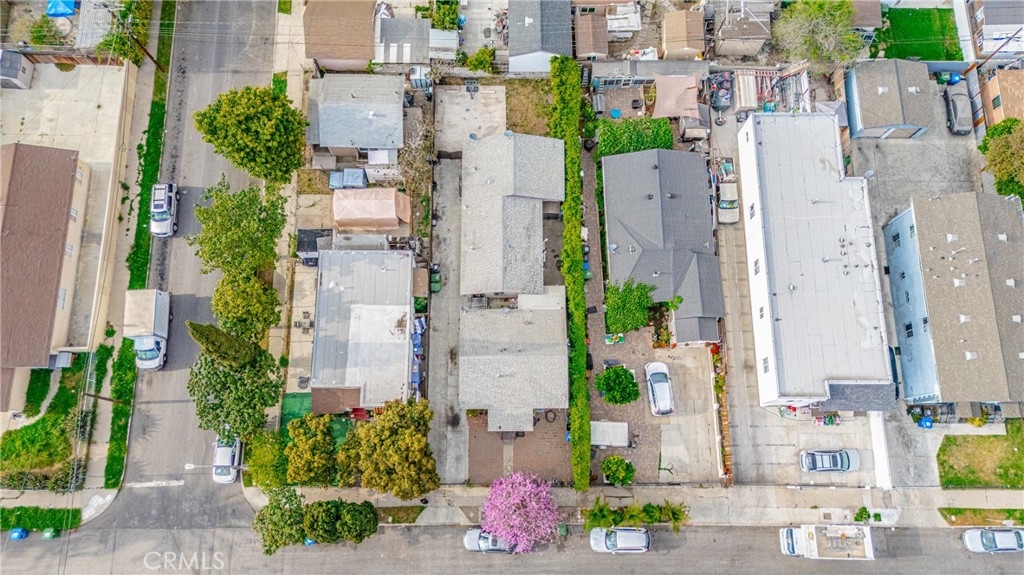 907 E 109th Place Property Photo 48