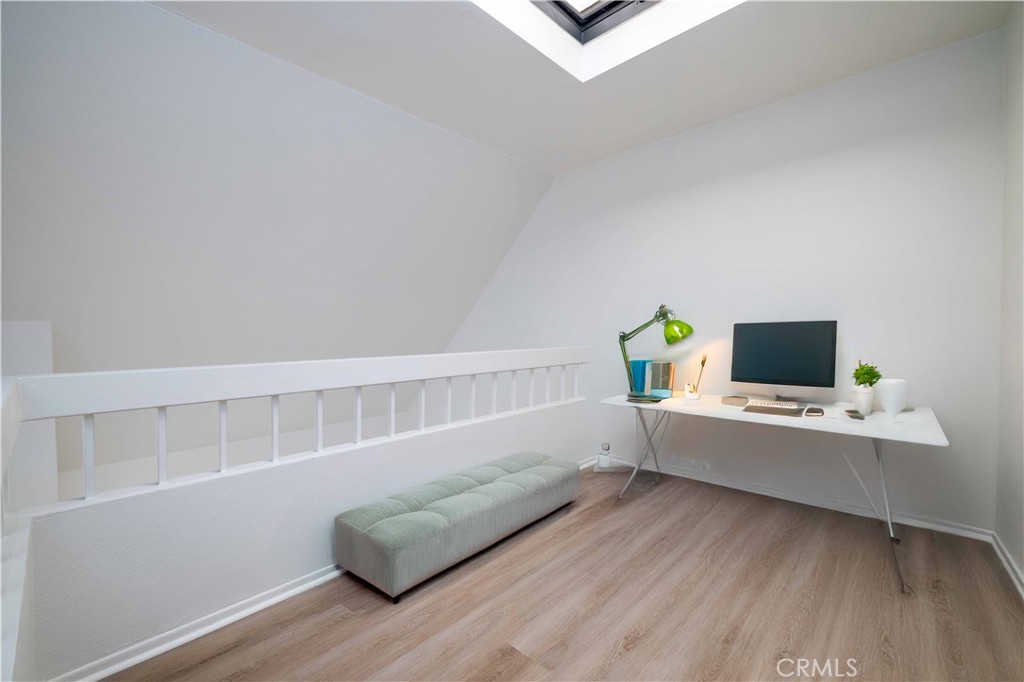 730 W 4th Street 413 Property Photo 13