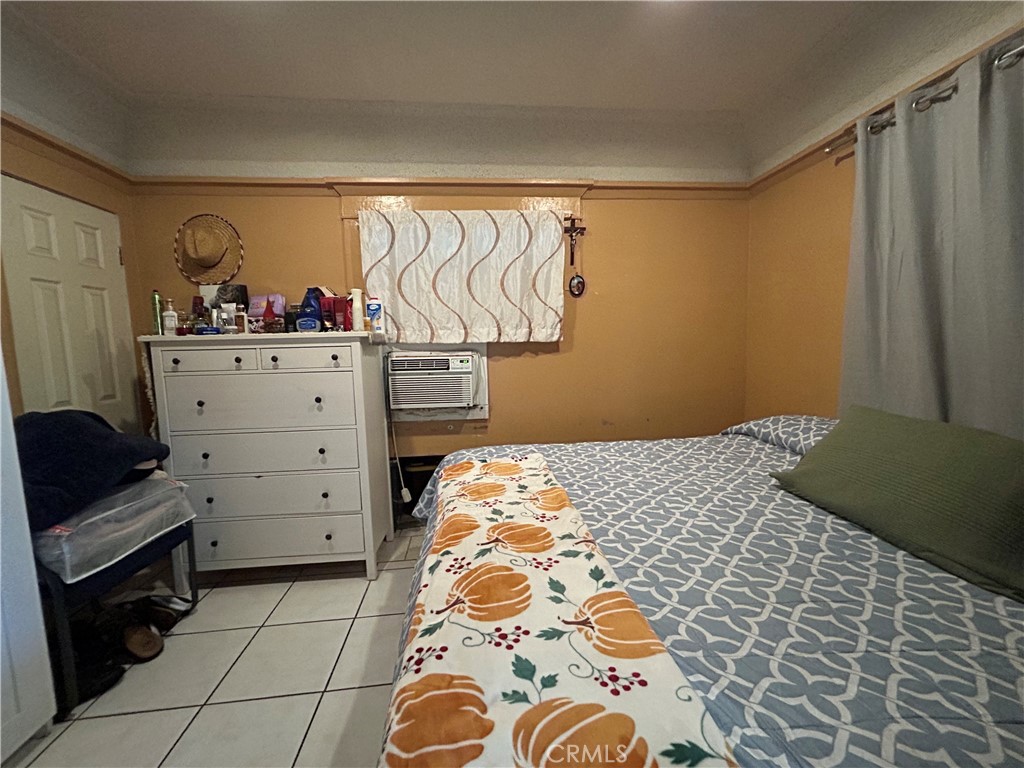 222 W 87th Property Photo 20