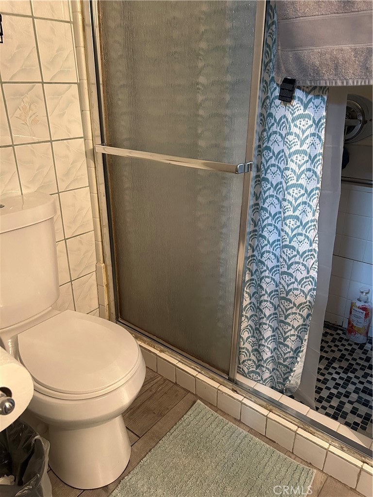 222 W 87th Property Photo 22