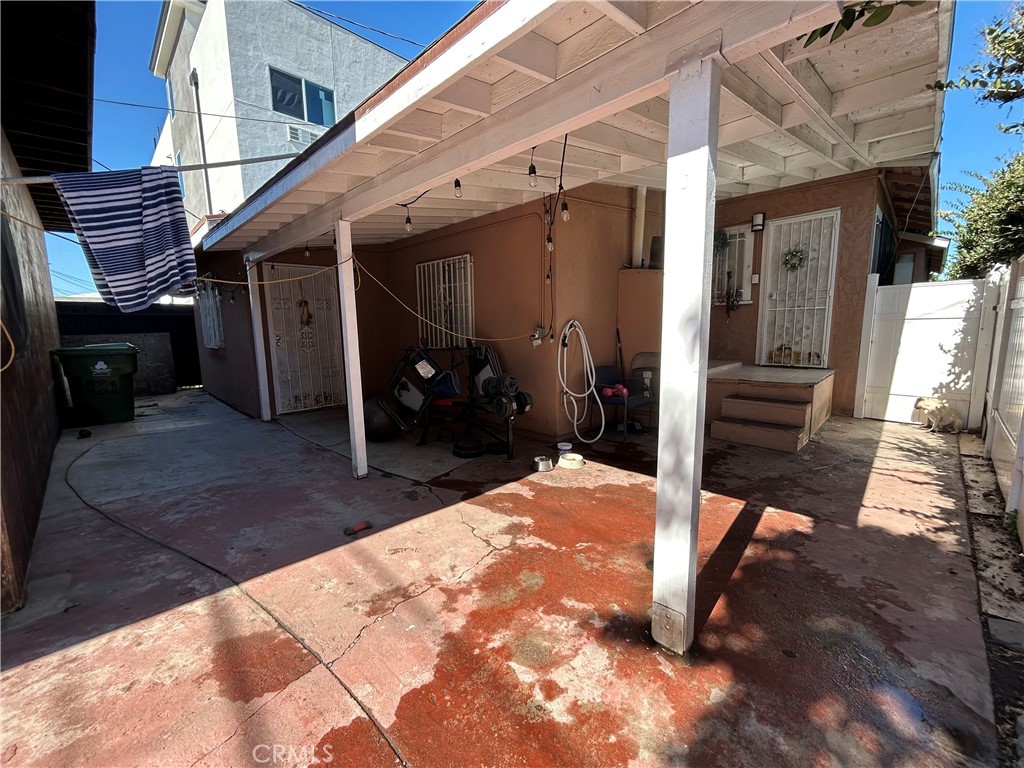 222 W 87th Property Photo 28