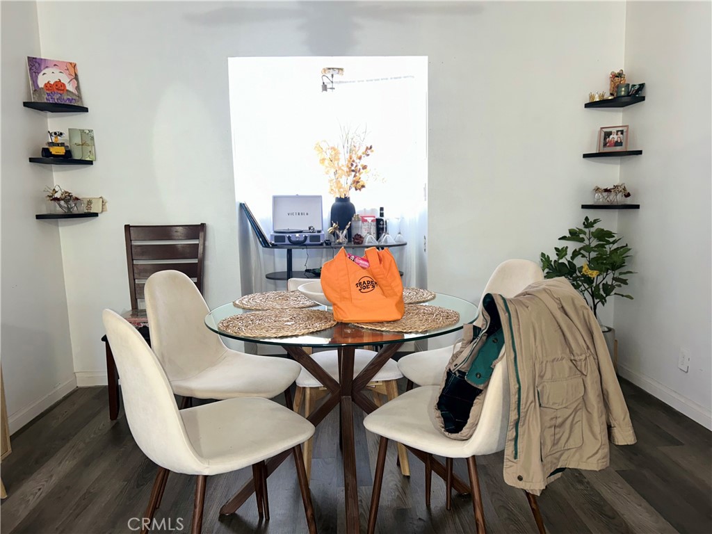 222 W 87th Property Photo 35