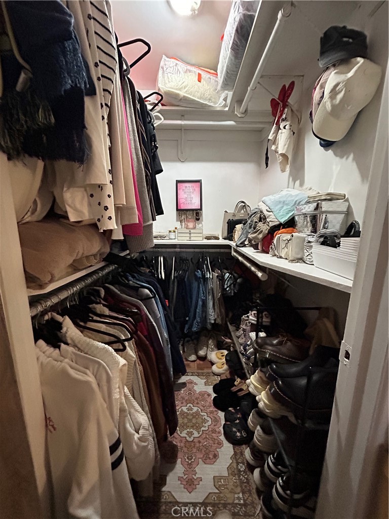 222 W 87th Property Photo 38