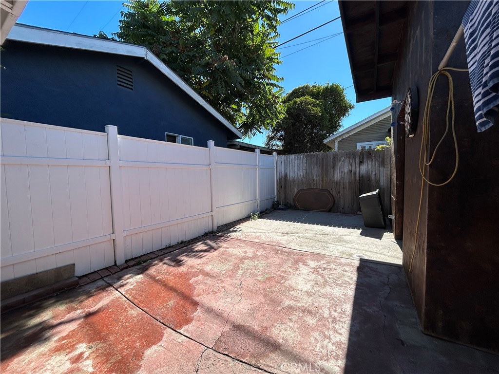 222 W 87th Property Photo 41