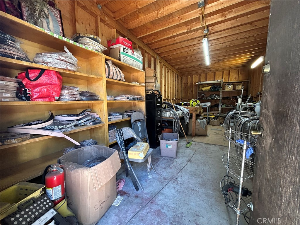 222 W 87th Property Photo 44