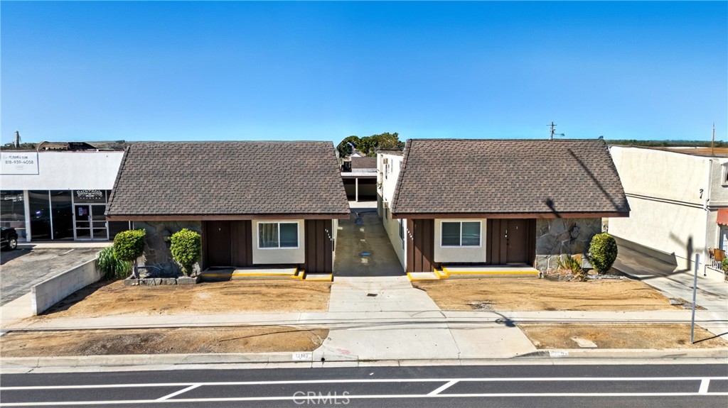 12143 Downey Avenue Property Photo 3