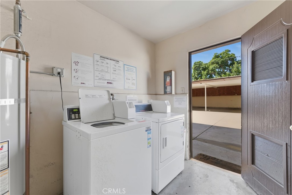 12143 Downey Avenue Property Photo 10