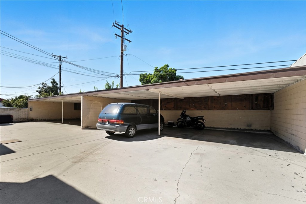 12143 Downey Avenue Property Photo 17
