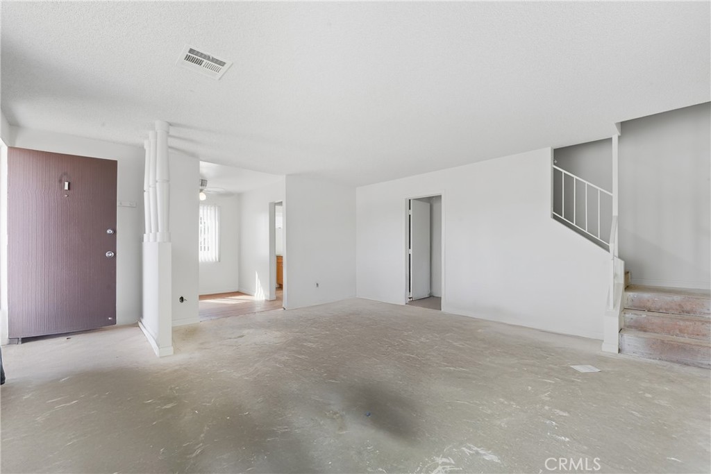 12143 Downey Avenue Property Photo 20