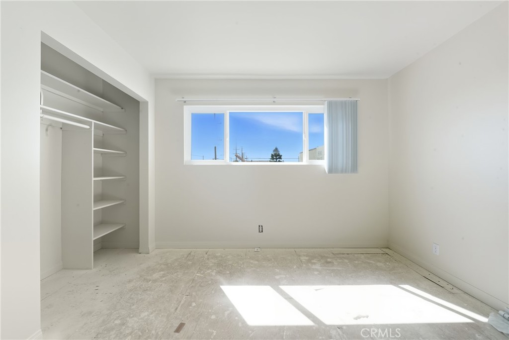12143 Downey Avenue Property Photo 31