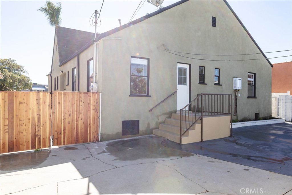 2127 W 76th Property Photo 41