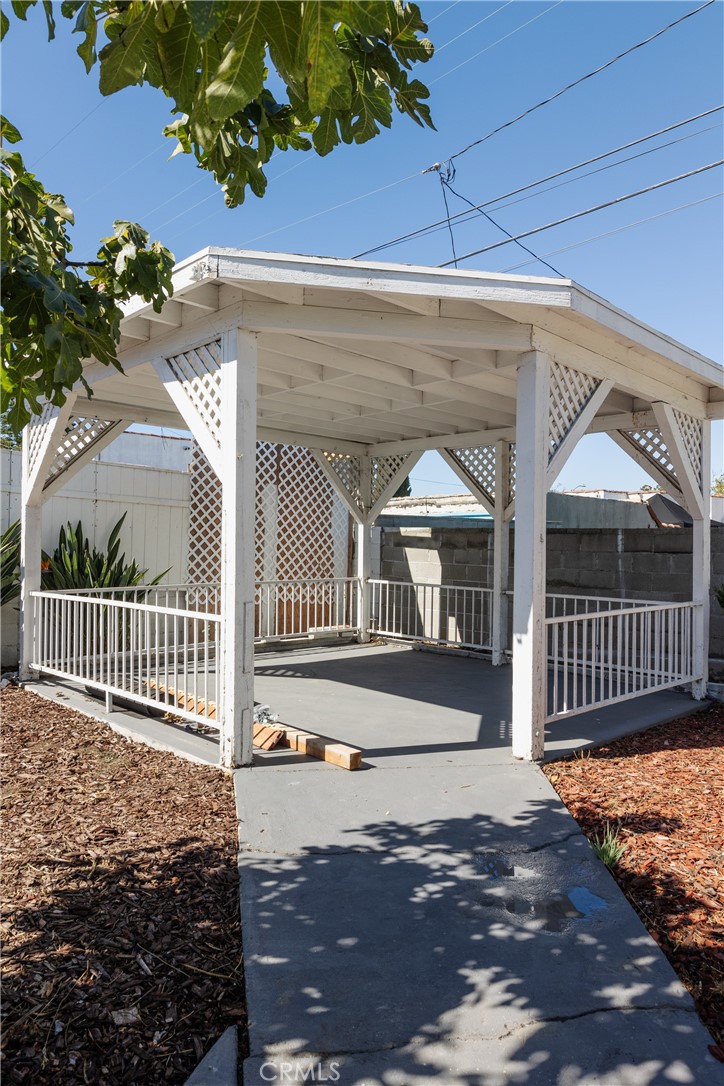 2127 W 76th Property Photo 42