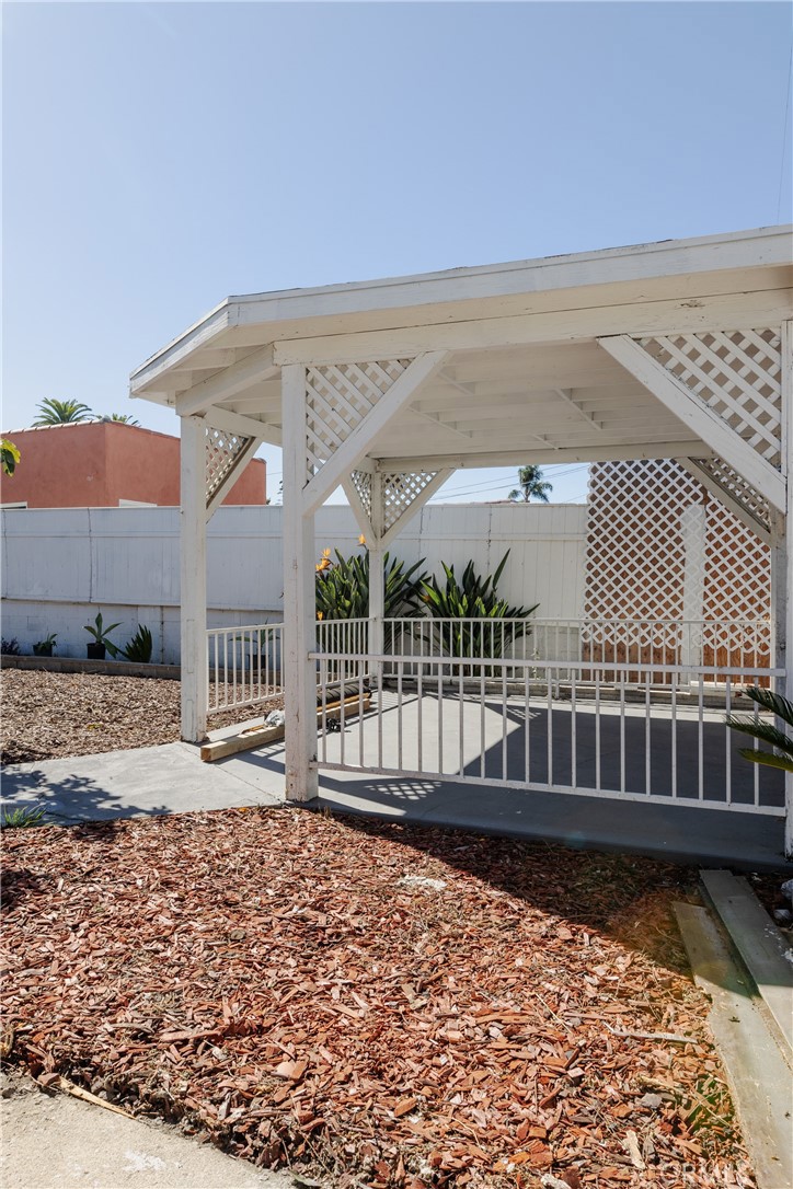 2127 W 76th Property Photo 43