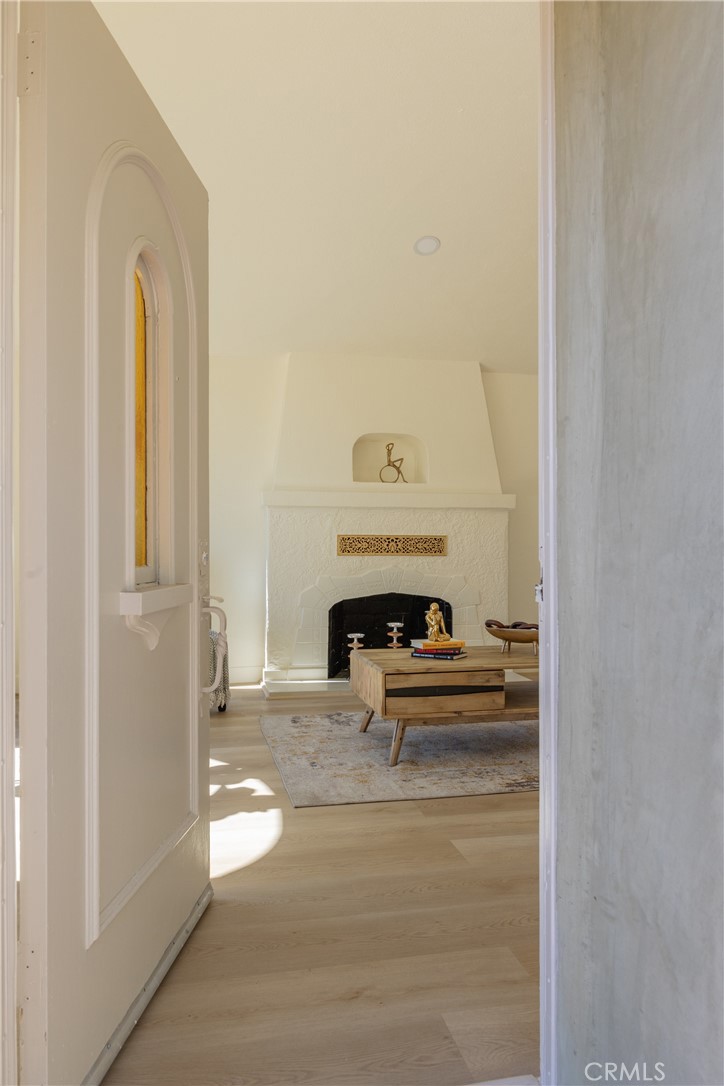 2127 W 76th Property Photo 47