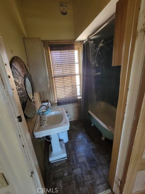 209 Carlton Property Photo 13