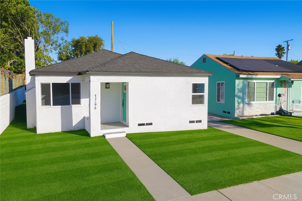 1736 N Mcdivitt Avenue Property Photo 3