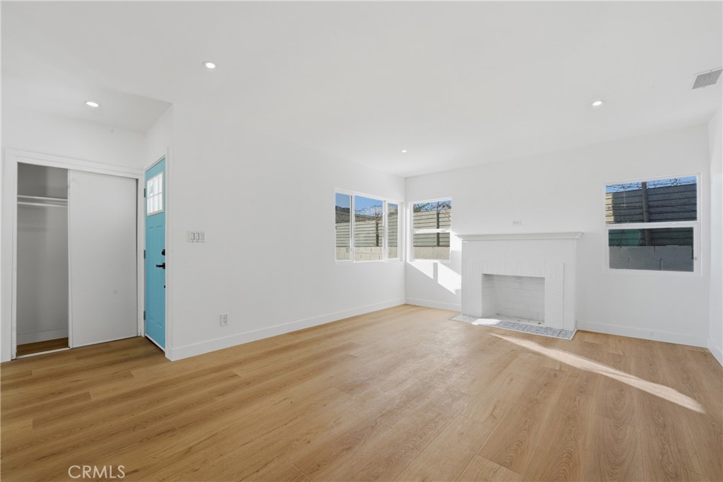 1736 N Mcdivitt Avenue Property Photo 6