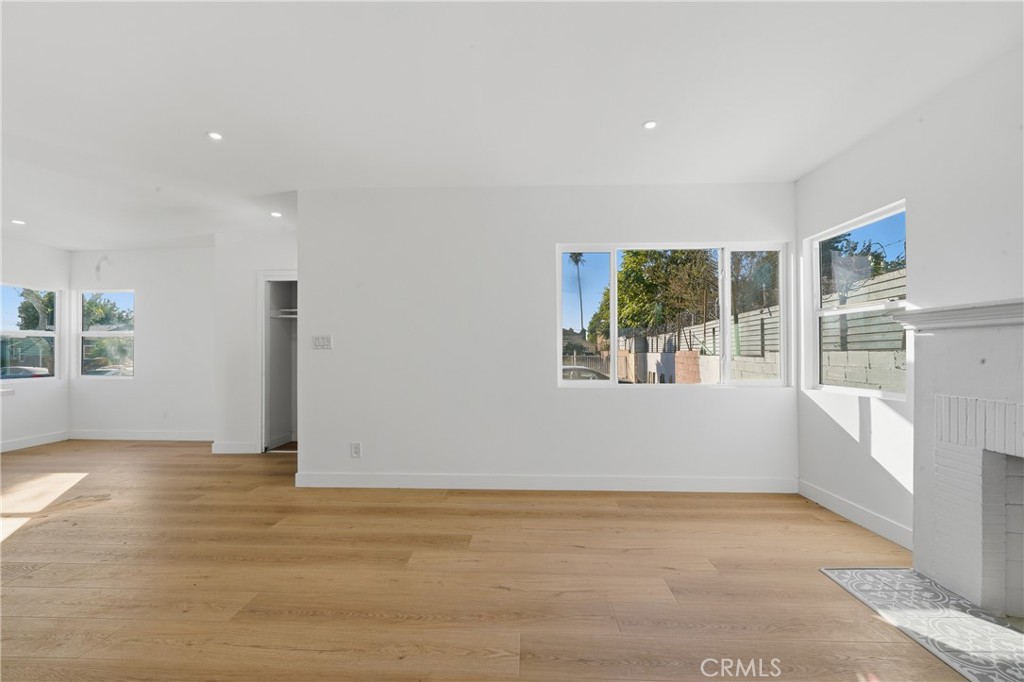 1736 N Mcdivitt Avenue Property Photo 7