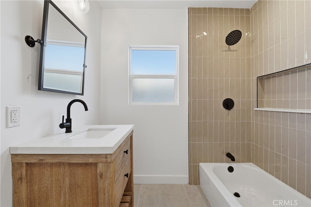 1736 N Mcdivitt Avenue Property Photo 18