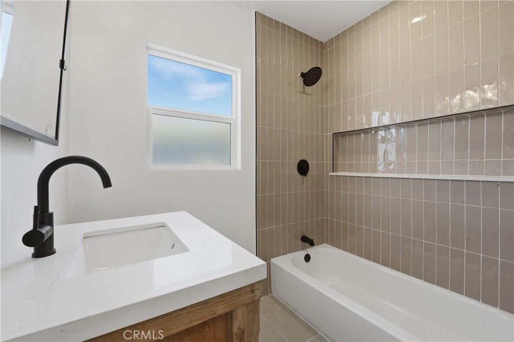 1736 N Mcdivitt Avenue Property Photo 19