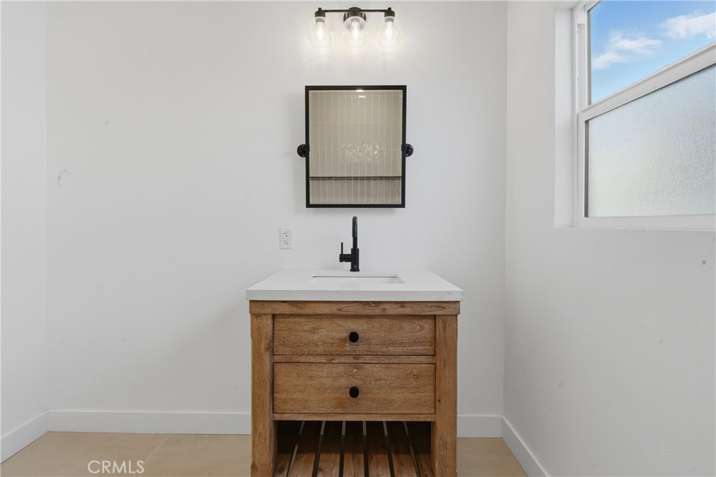 1736 N Mcdivitt Avenue Property Photo 20