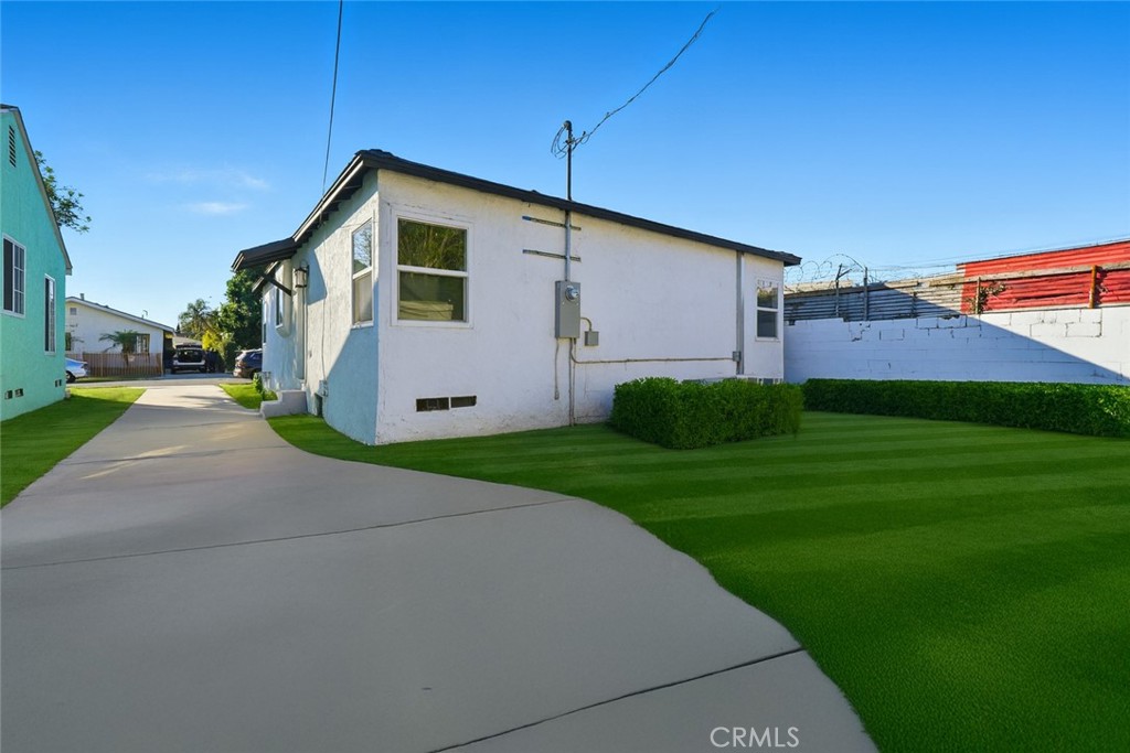 1736 N Mcdivitt Avenue Property Photo 28