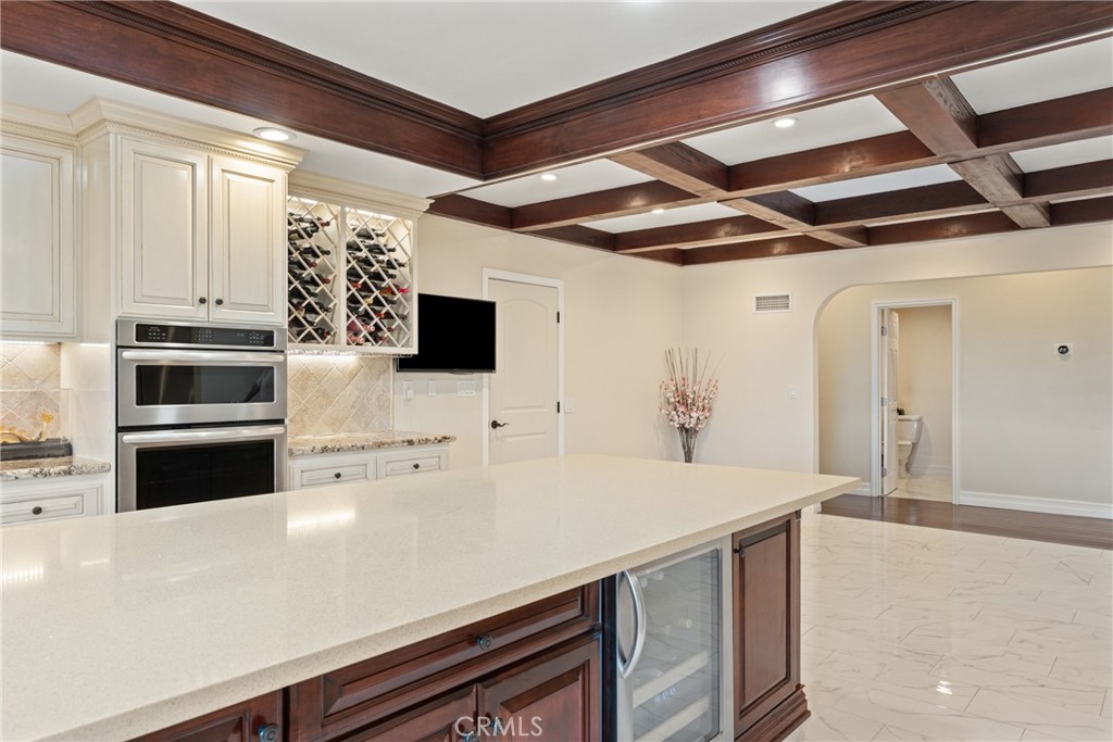 2420 San Antonio E Property Photo 17