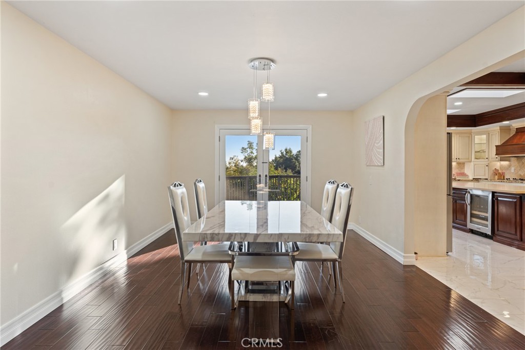 2420 San Antonio E Property Photo 18