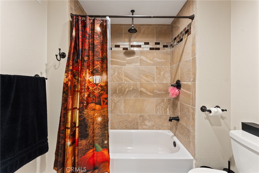 2420 San Antonio E Property Photo 29