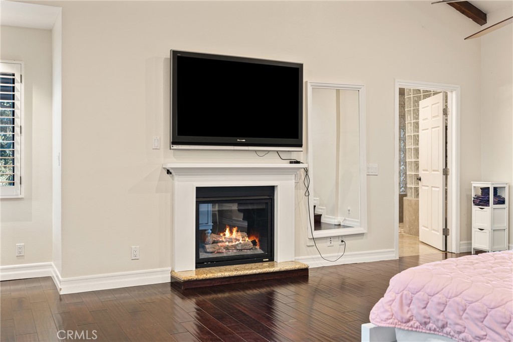 2420 San Antonio E Property Photo 33