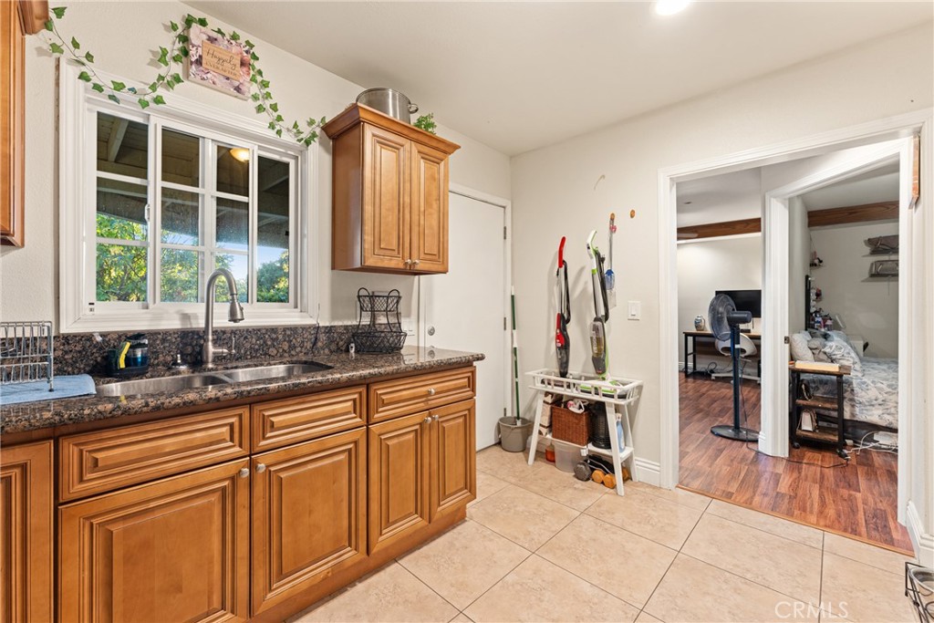 2420 San Antonio E Property Photo 53