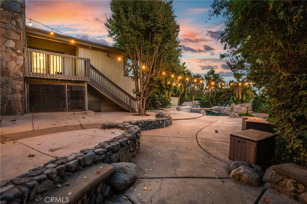 2420 San Antonio E Property Photo 58