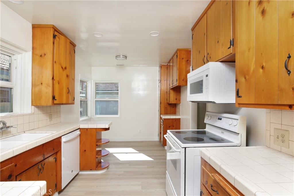 8620 Lubec Street Property Photo 6