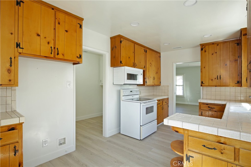 8620 Lubec Street Property Photo 9