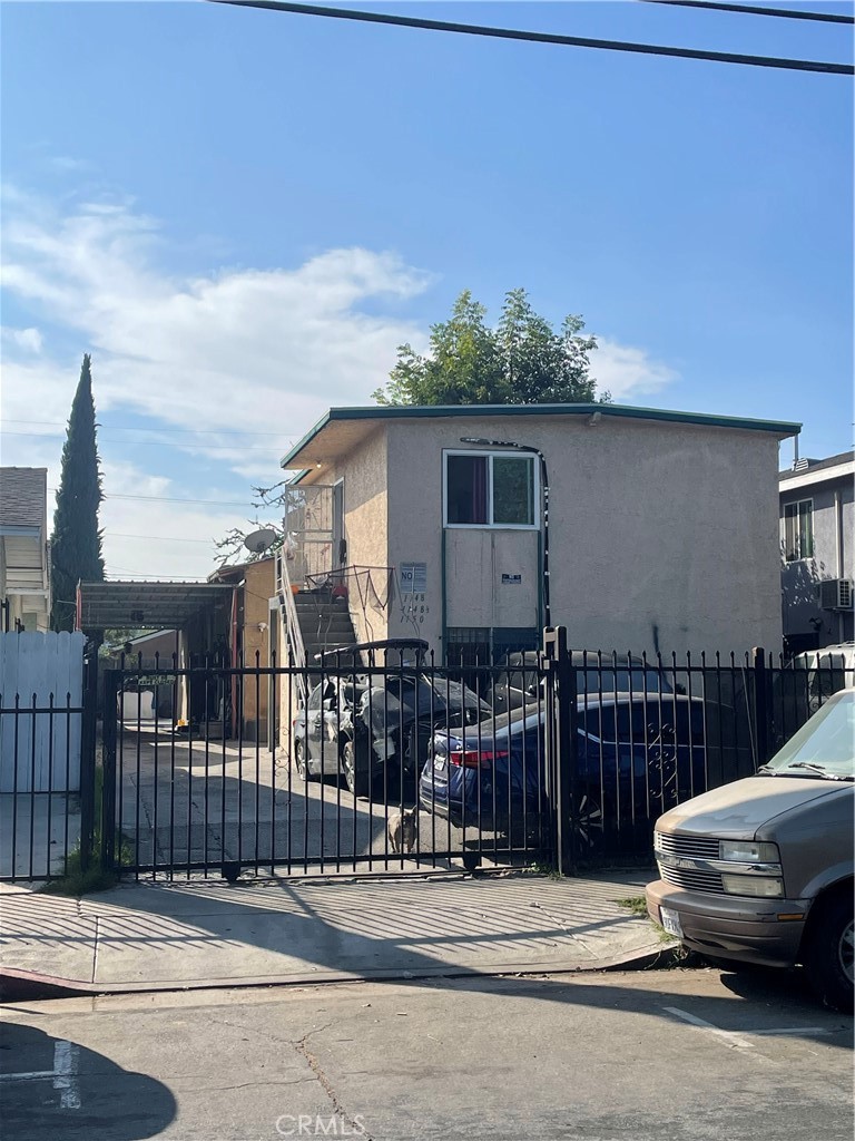 1150 E 51st Property Photo 1