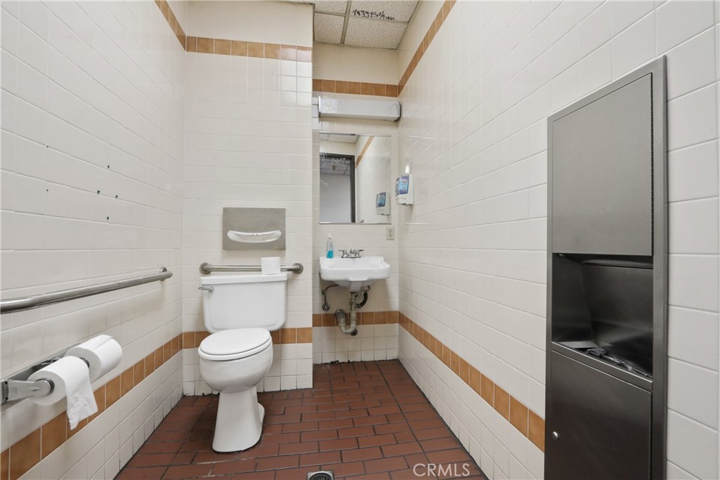 1048 S Garfield Property Photo 21