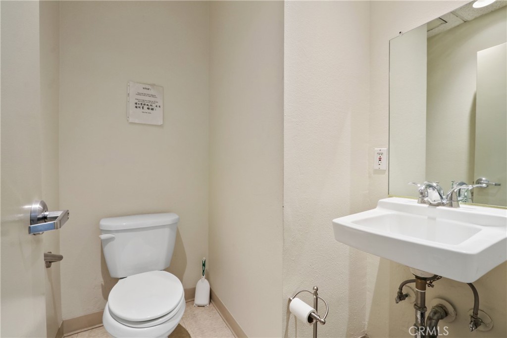 1048 S Garfield Property Photo 31