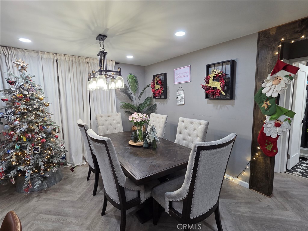 651 Record Property Photo 5