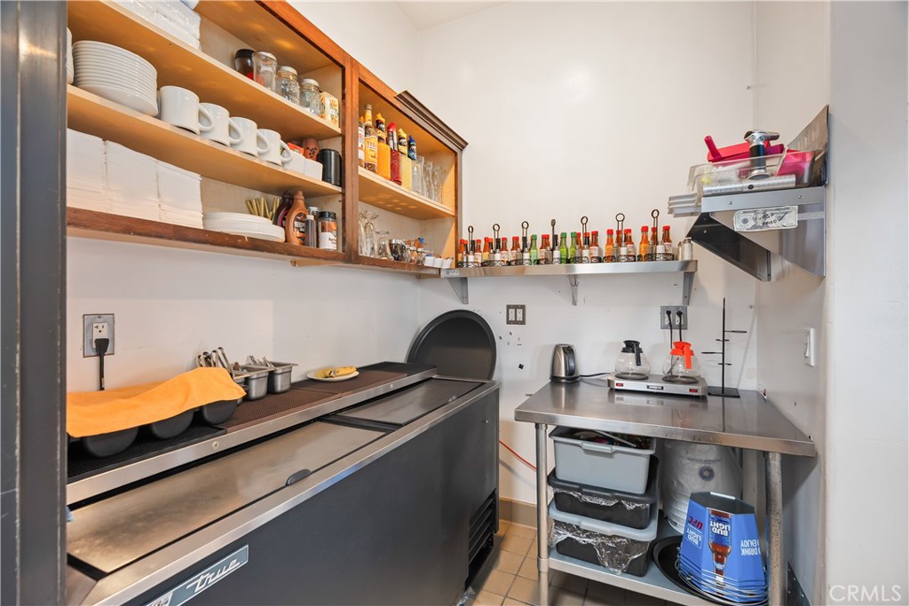 13076 Glenoaks Property Photo 32