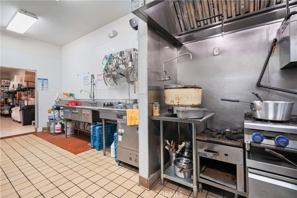 13076 Glenoaks Property Photo 40