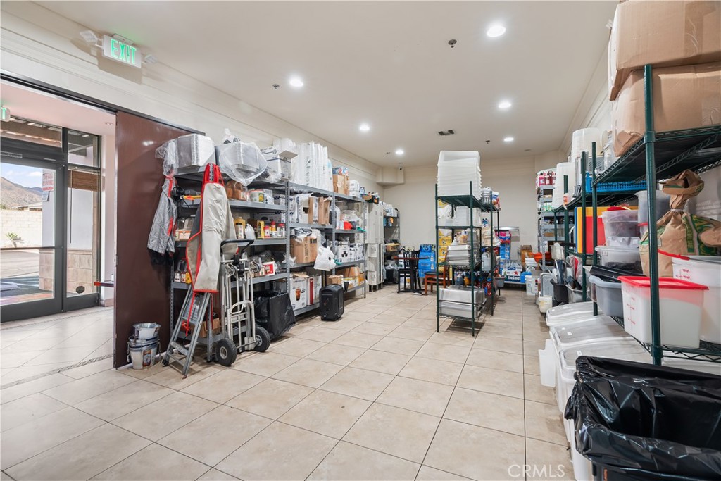 13076 Glenoaks Property Photo 44