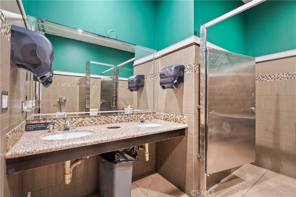 13076 Glenoaks Property Photo 48
