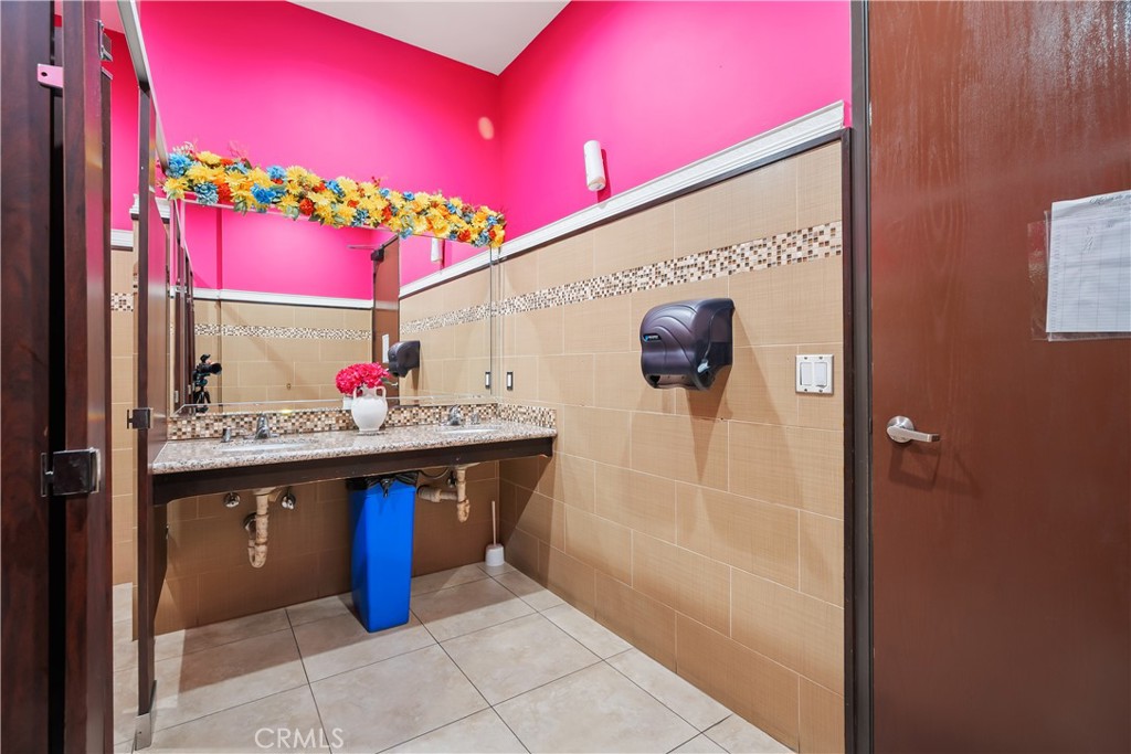 13076 Glenoaks Property Photo 51