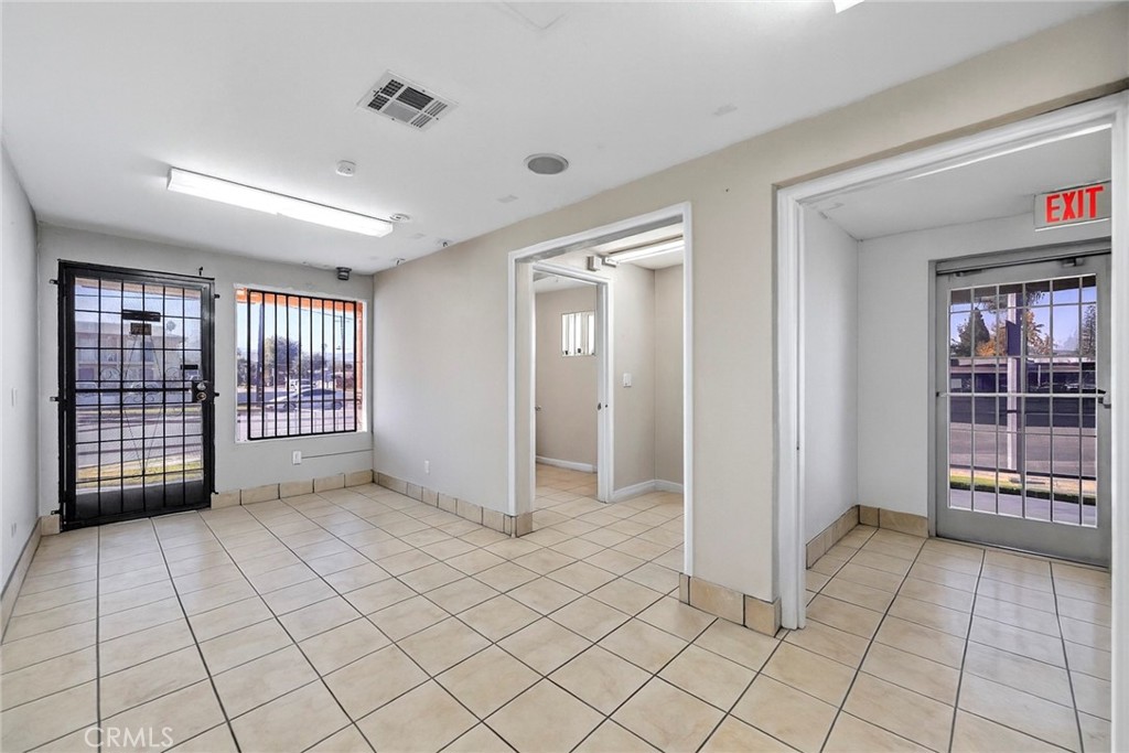 10397 Hole Property Photo 17