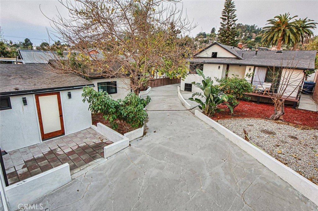 1321 Sanborn Property Photo 1