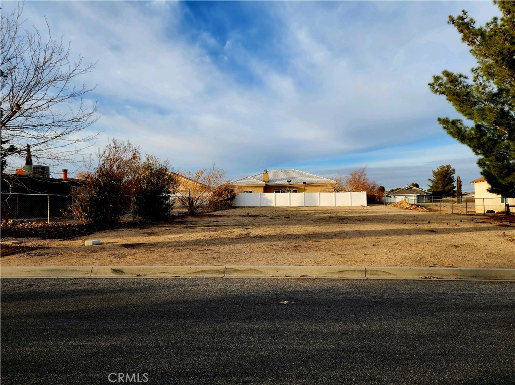 14762 Hartford Property Photo 1