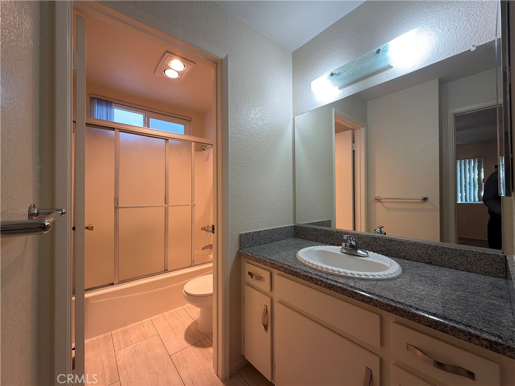 7013 Haskell Property Photo 8
