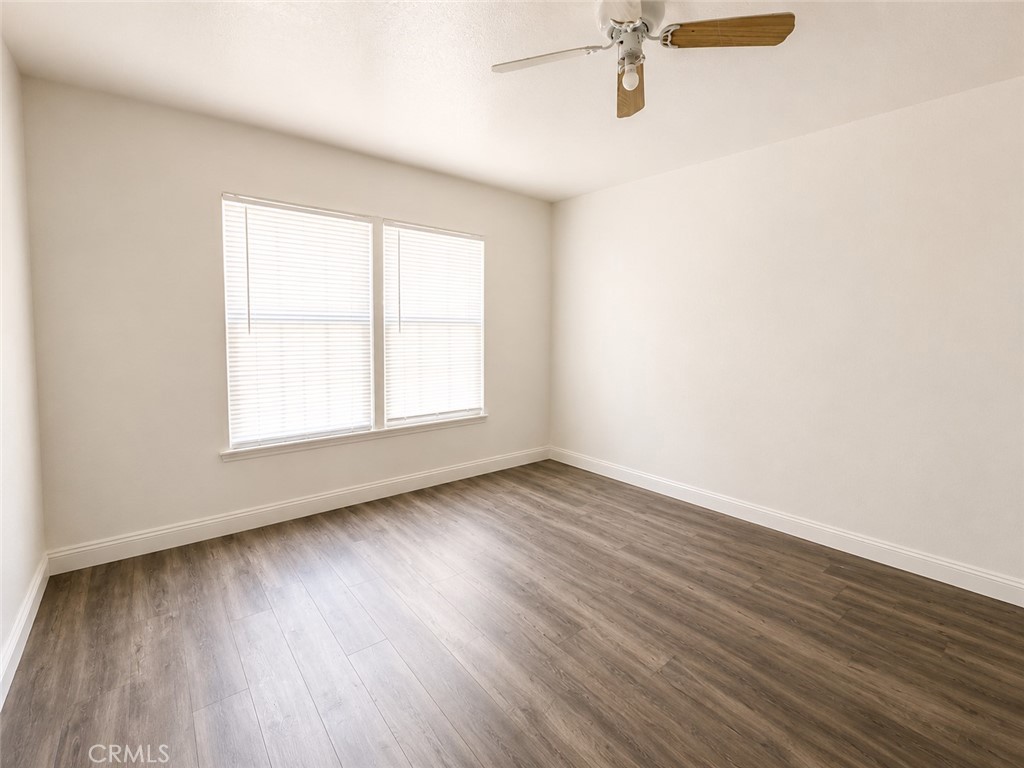 6121 10th Property Photo 4