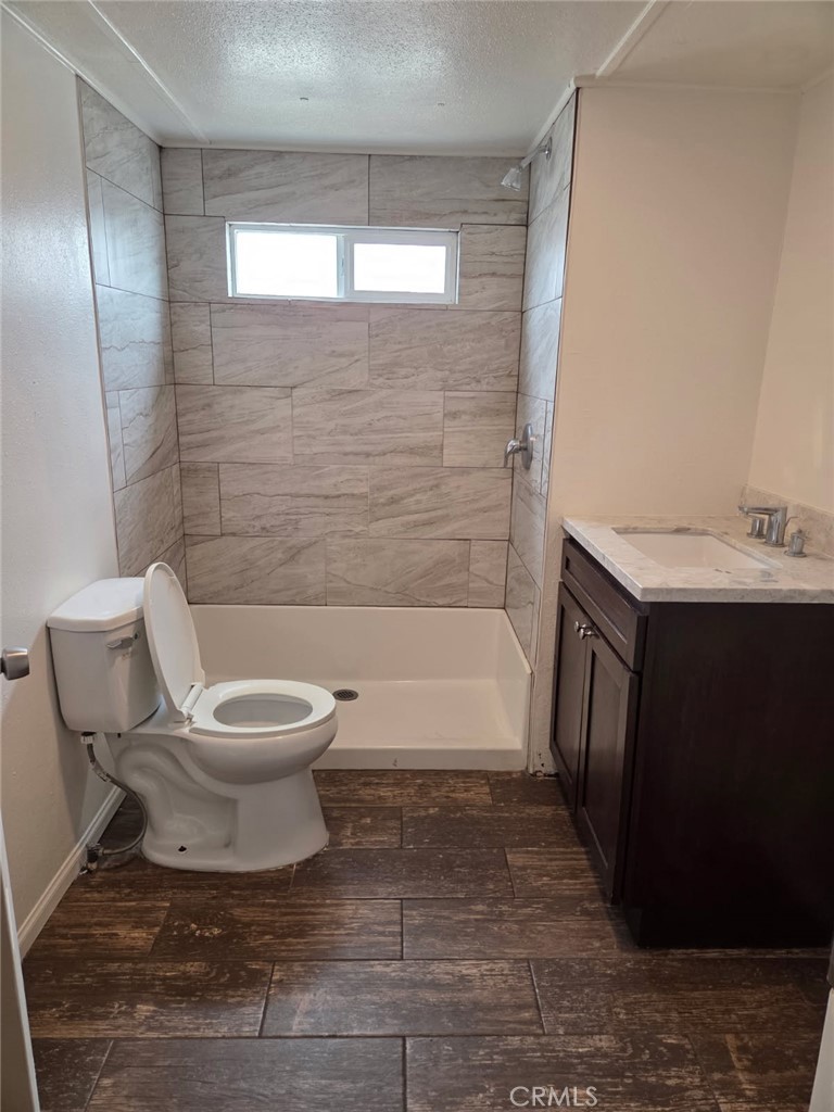 1900 Artesia Property Photo 3