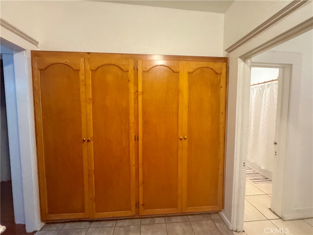 2129 W 30th Property Photo 17